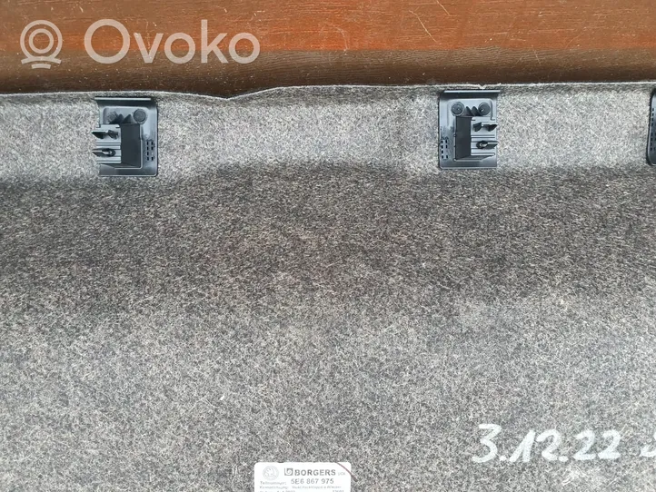 Skoda Octavia Mk4 Garniture inférieure 5E6857975