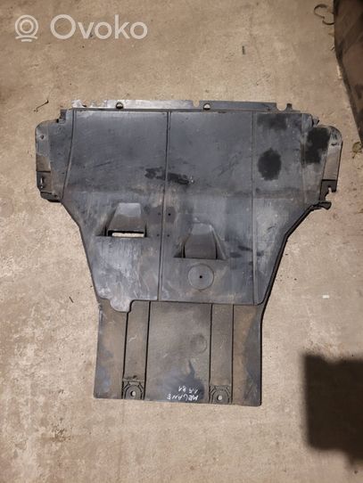 Renault Megane III Engine splash shield/under tray 