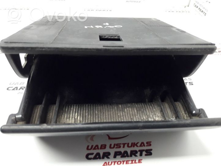 Citroen ZX Ashtray (front) 9602992377