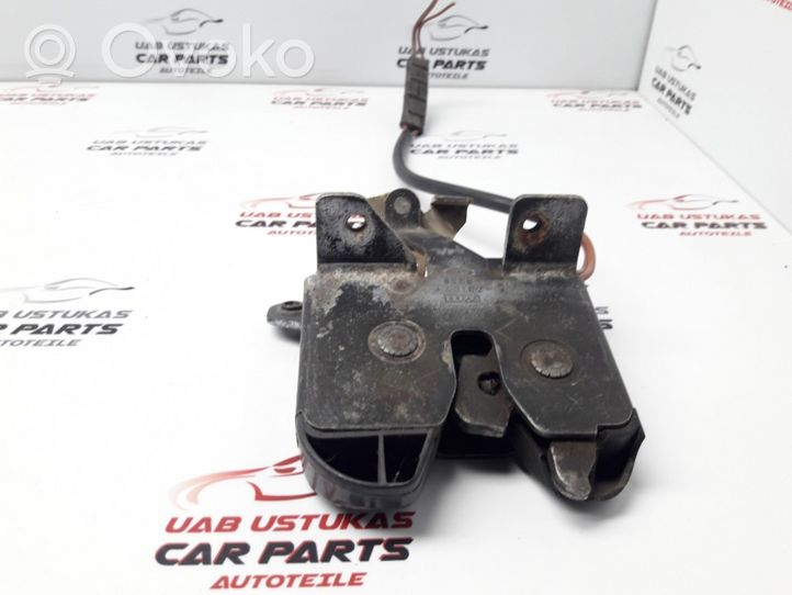 Ford Sierra Blocco/chiusura/serratura del portellone posteriore/bagagliaio 83BBA43102CD