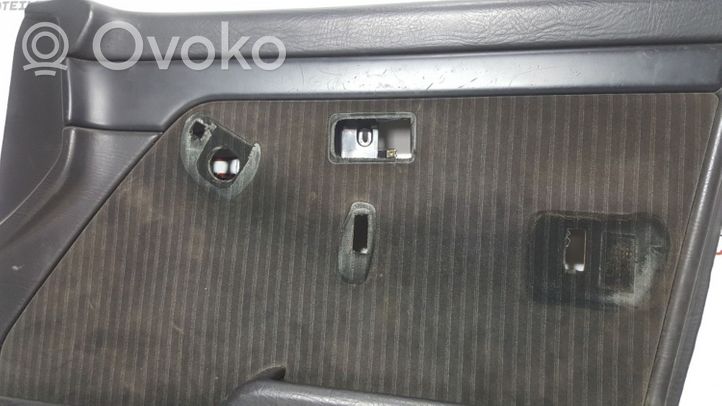 Audi 100 200 5000 C3 Обшивка передней двери 447867106