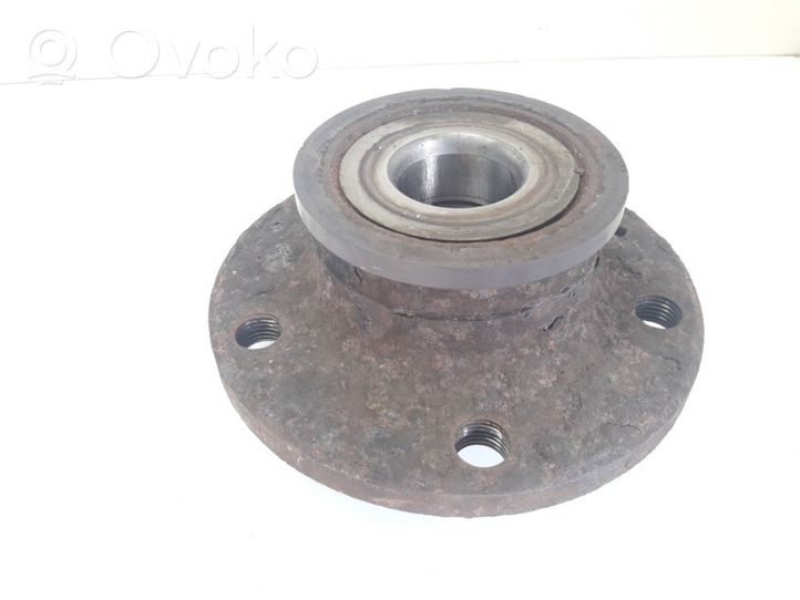 Citroen Xsara Picasso Rear wheel hub 