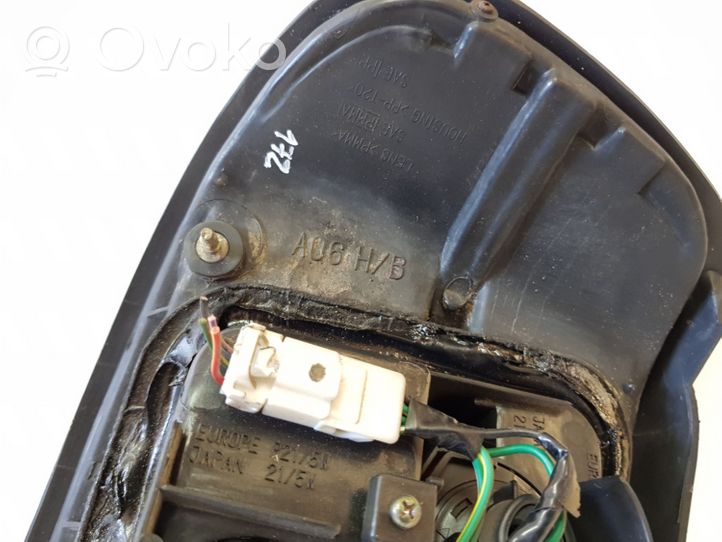 Nissan Almera Galinis žibintas kėbule 4728A