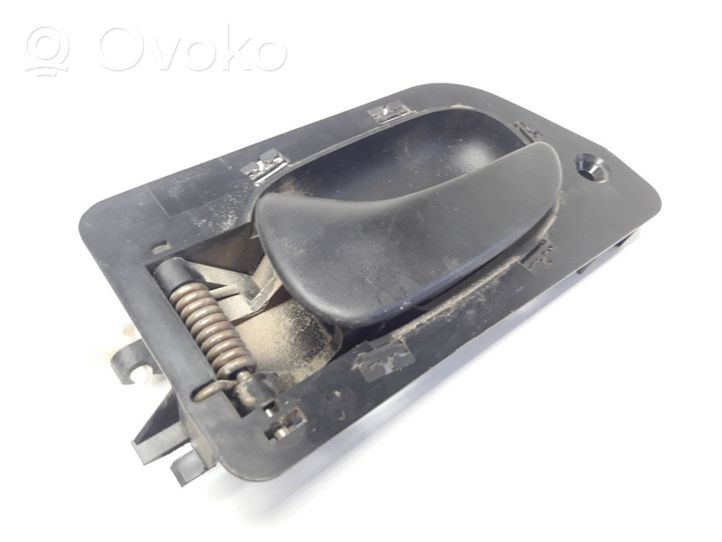 Renault Laguna I Galinė atidarymo rankenėlė vidinė 7700823286L