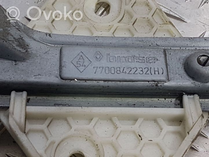 Renault Clio II Takaoven manuaalinen ikkunan nostin 7700842232