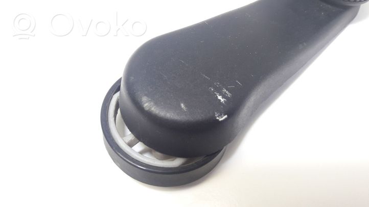 Volkswagen Golf III Rear door window winding handle 1H0837581B