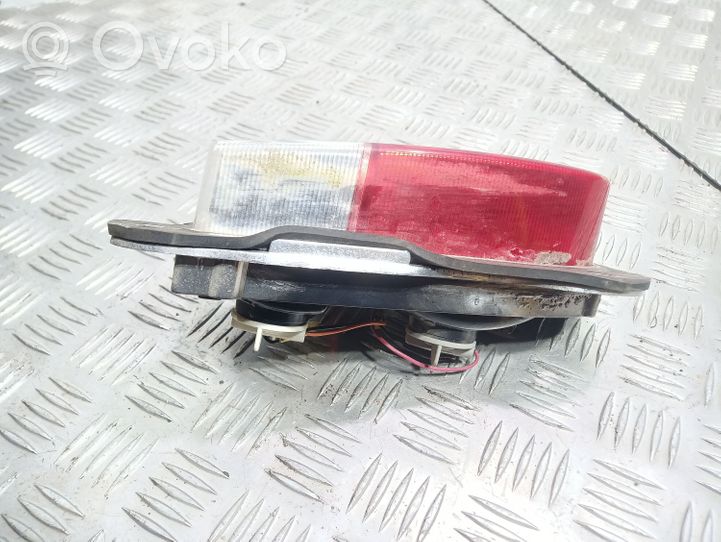 Hyundai Elantra Lampy tylnej klapy bagażnika 924012D