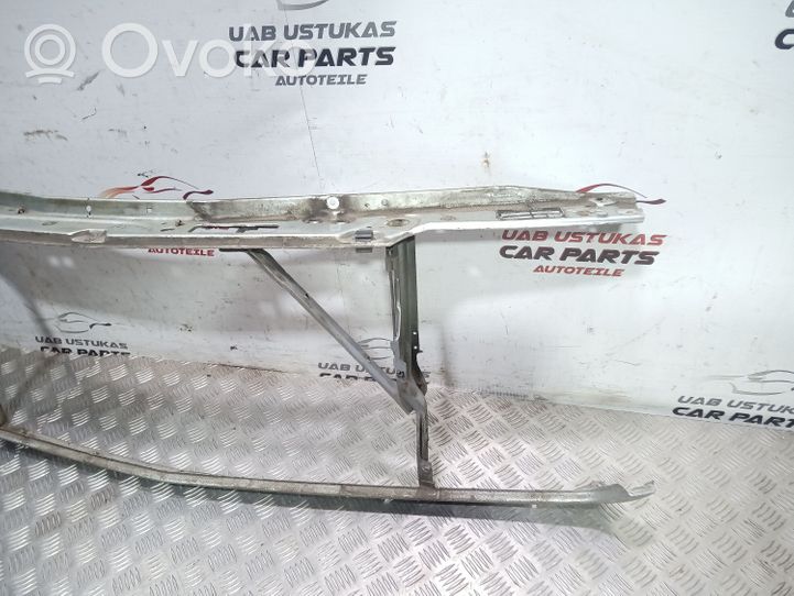 Audi 100 200 5000 C3 Pannello di supporto del radiatore 