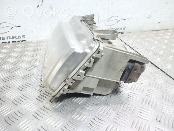 Peugeot 806 Lampa przednia 60979770G