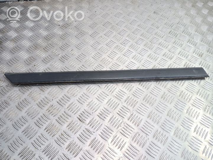 Volkswagen Vento Rivestimento portiera posteriore (modanatura) 1H4853754