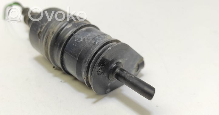 Renault 19 Pompe de lave-glace de pare-brise 7700802336