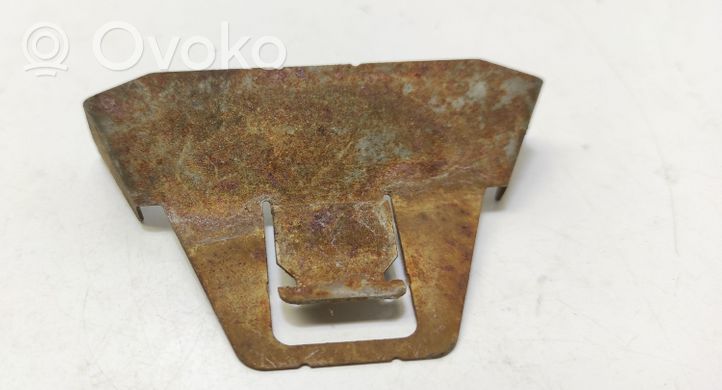 Ford Mondeo Mk III Front bumper mounting bracket 