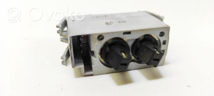 Renault Scenic I Passenger airbag on/off switch 7700839798C