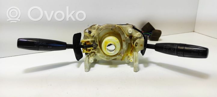 KIA Clarus Interruptor/palanca de limpiador de luz de giro K9A166120