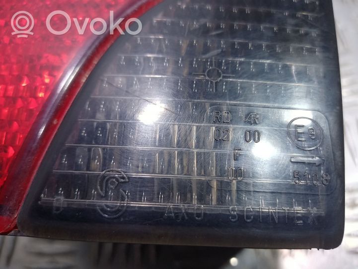 Peugeot 406 Lampy tylnej klapy bagażnika 5108