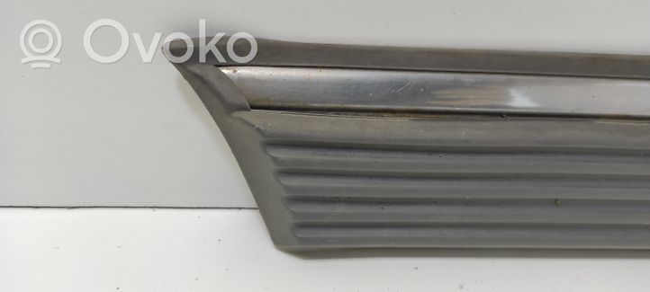 Opel Rekord E2 Listwa / Nakładka na błotnik przedni 90148331