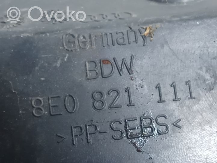 Audi A4 S4 B7 8E 8H Panel wykończeniowy błotnika 8E0821111A