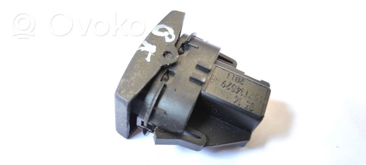 Ford Mondeo Mk III Electric window control switch 1S7T14529AB