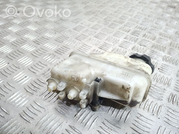 Chevrolet Captiva Serbatoio di compensazione del liquido del freno 96626038