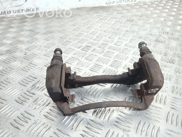 Chevrolet Captiva Plaquette / support d'étrier avant 