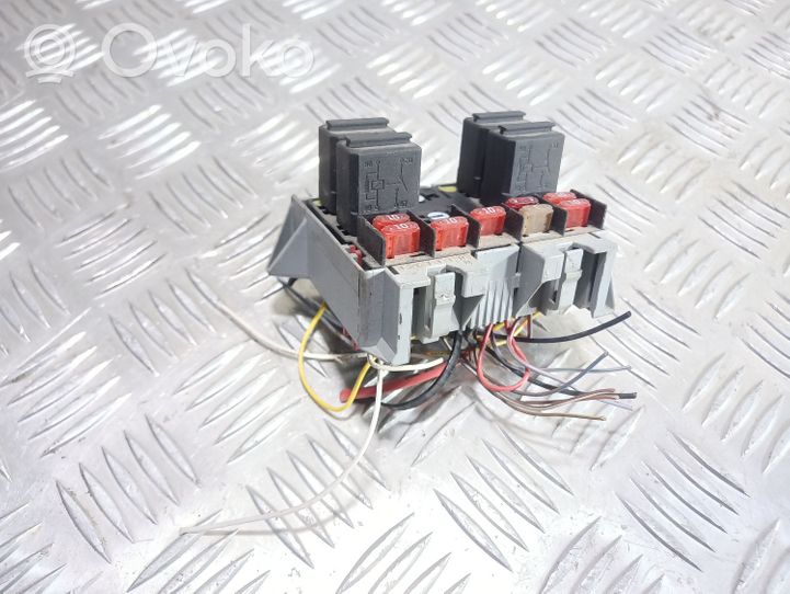 Opel Combo C Fuse module 