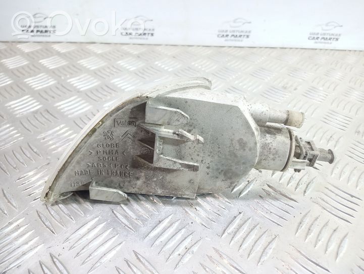 Citroen Saxo Sparno posūkio žibintas 014714