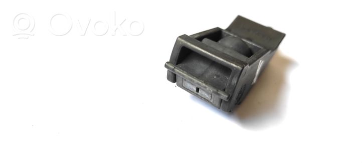 Seat Ibiza III (6L) Ugello a spruzzo lavavetri per parabrezza 6E0955985