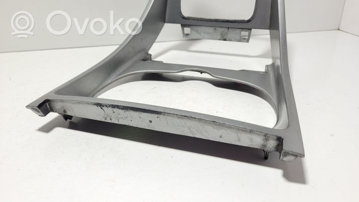 Peugeot 307 Rivestimento in plastica cornice della leva del cambio 9636013877