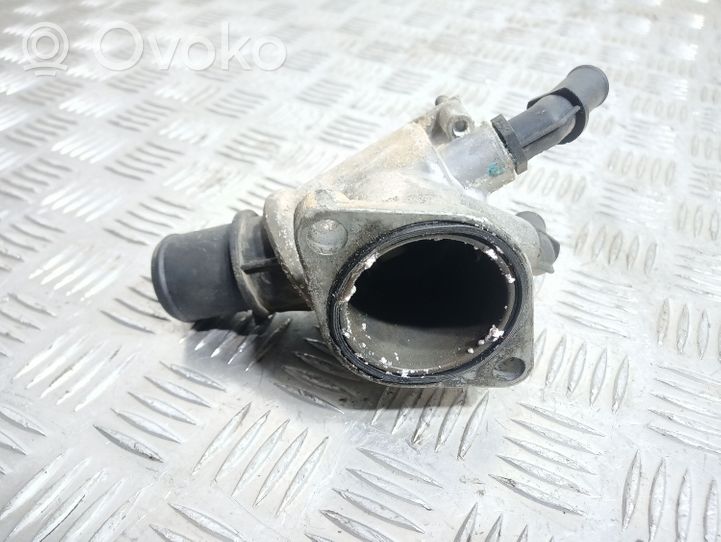 Opel Zafira B Boîtier de thermostat / thermostat 