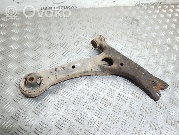 Toyota Corolla E120 E130 Braccio di controllo sospensione anteriore inferiore/braccio oscillante 