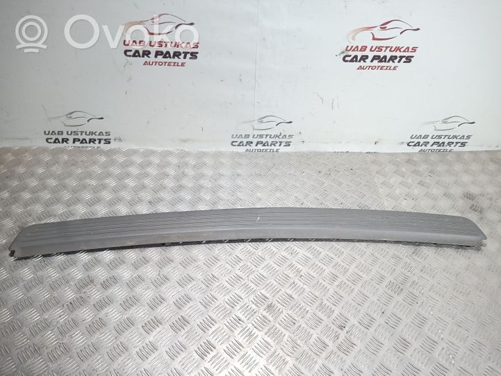 Land Rover Range Rover L322 Protection de seuil de coffre D0E500010