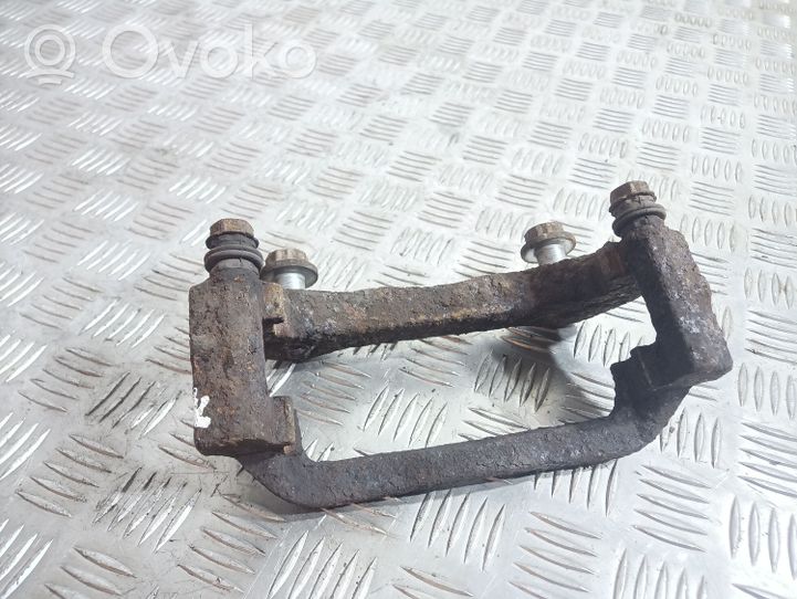 Land Rover Discovery 3 - LR3 Plaquette / support d'étrier avant 