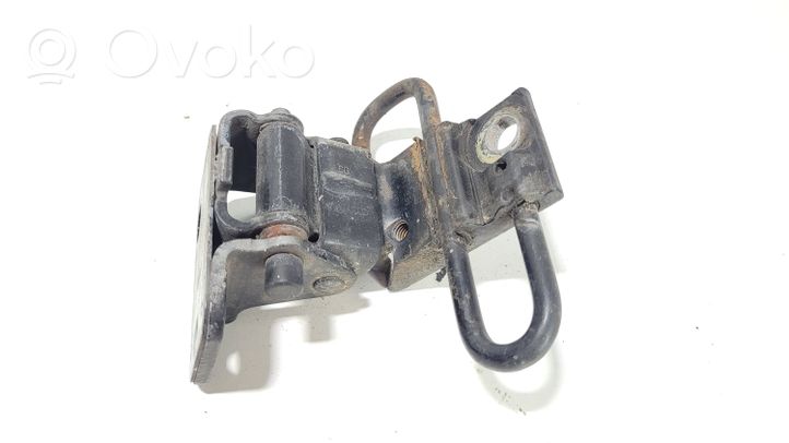 Audi A6 S6 C6 4F Cerniera inferiore della portiera anteriore 8E0831411