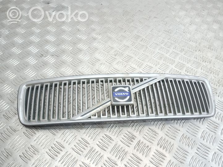 Volvo S70  V70  V70 XC Grille calandre supérieure de pare-chocs avant 9190778