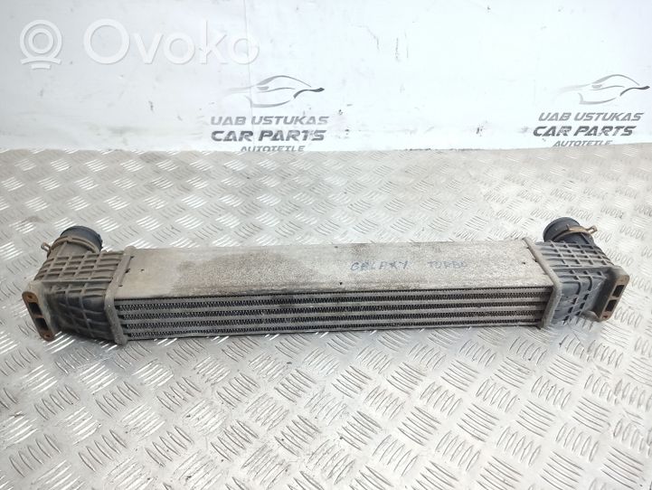 Volkswagen Sharan Chłodnica powietrza doładowującego / Intercooler 