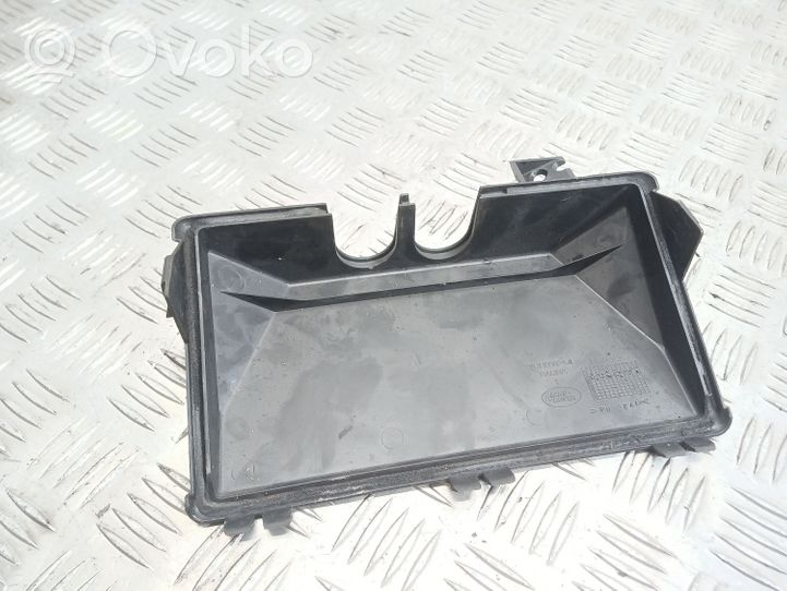 Land Rover Discovery 3 - LR3 Other engine bay part YQH000244