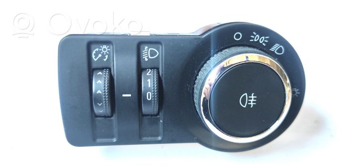 Opel Astra J Light switch 13268697