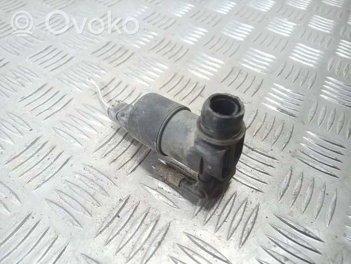 Nissan Almera Tino Tuulilasi tuulilasinpesimen pumppu 9632984980