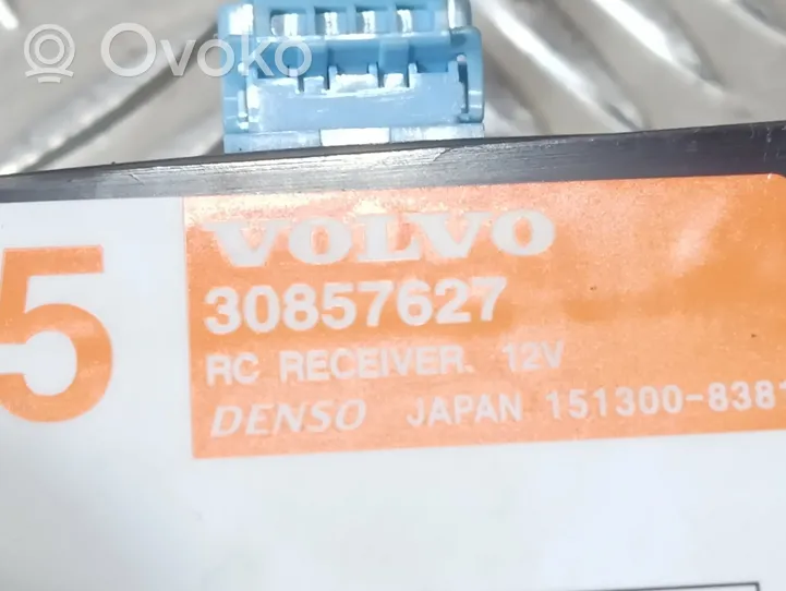 Volvo S40, V40 Unidad de control/módulo de alarma 30857627