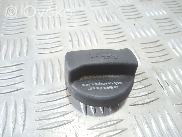 Volkswagen Golf IV Oil filler cap 026103485