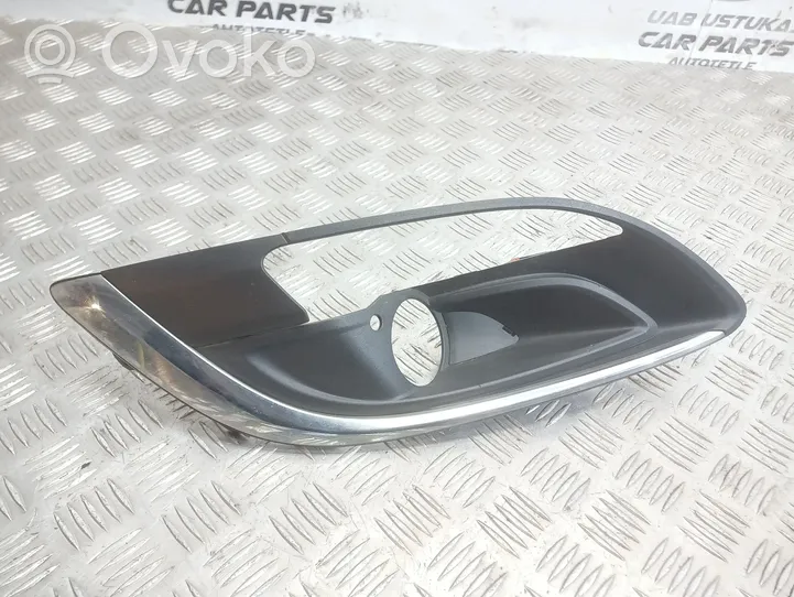 Opel Astra J Etupuskurin alempi jäähdytinsäleikkö 13368709