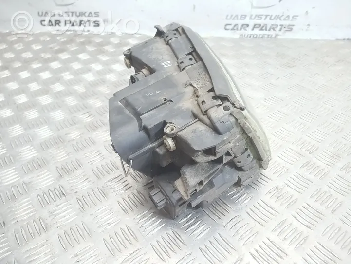 Audi A6 S6 C4 4A Lampa przednia 