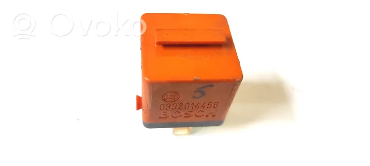 BMW 5 E34 Other relay 0332014456