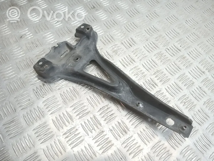 Volkswagen Golf IV Kita variklio skyriaus detalė 1J0805569B