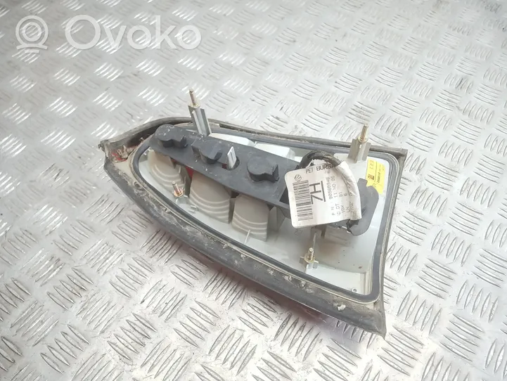 Opel Vectra B Lampa tylna 90585003