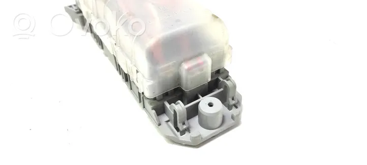 Opel Meriva A Fuse module 93363136