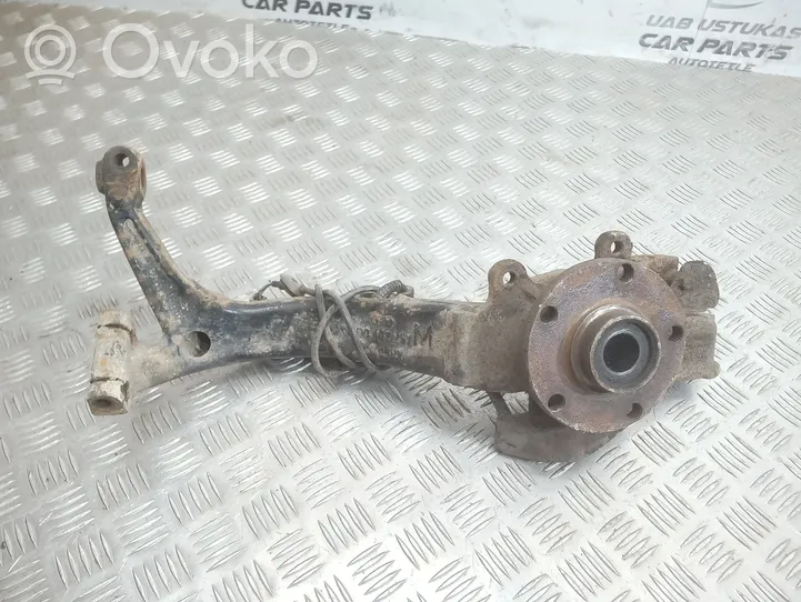 Audi A4 S4 B5 8D Fuso a snodo con mozzo ruota anteriore 