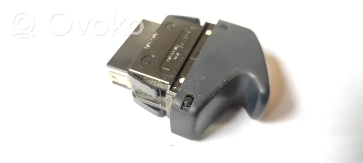 Renault Clio II Electric window control switch 410151H