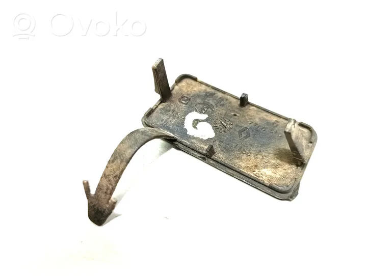 Renault Clio II Tappo/coprigancio di traino paraurti posteriore 7700410763