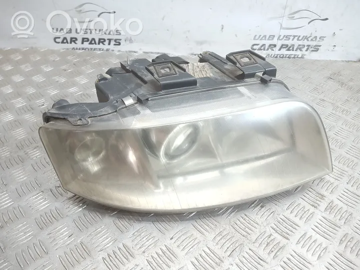 Audi A6 S6 C5 4B Phare frontale 